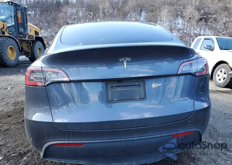 2023 Tesla Model Y from USA, damaged, VIN 7SAYGDEE3PA178930